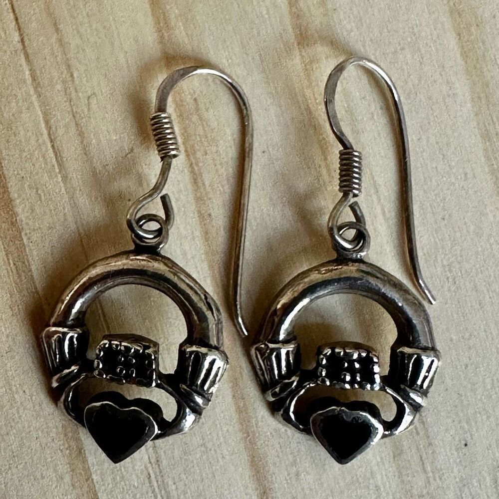 Sterling SilverโCladdagh Earrings with Black Onyx Hearts - Picture 4 of 8